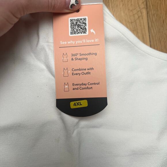 NEW Shapermint Essentials Women's 4XL Scoop Neck Cami White Tank Everyday FLAW - Picture 4 of 11